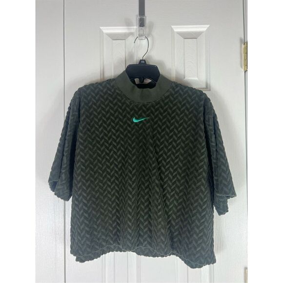 Nike Tops - Nike Womens Olive VTG Quilted Crop Top Size L